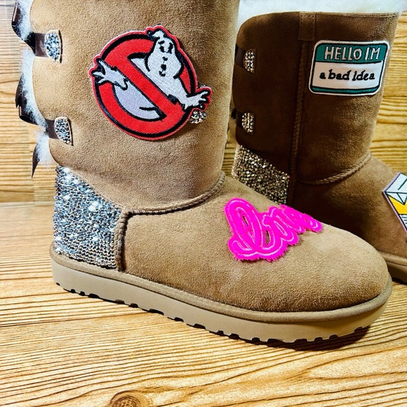 Bailey Bow Ugg Boots NWOB custom bling with patches - Picture 8 of 10